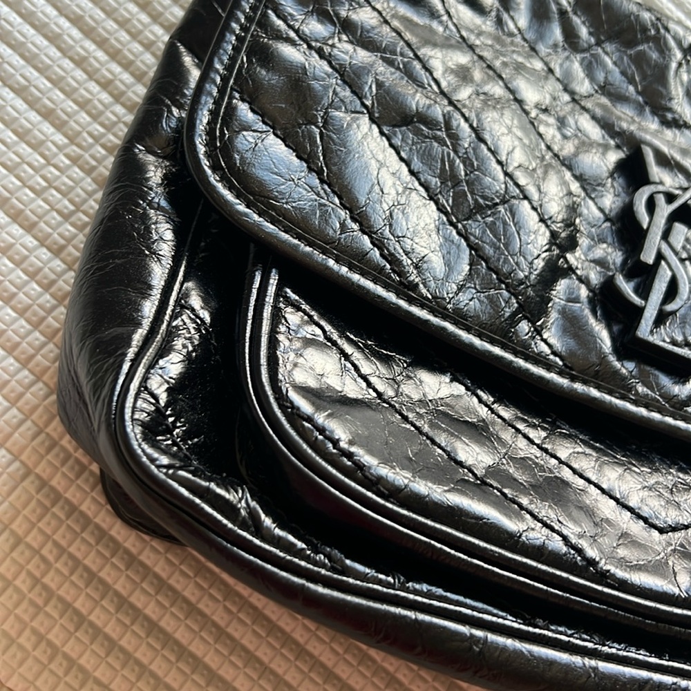 Saint Laurent Black Quilted Patent Leather Shoulder Bag with Chain Strap, Niki - Picture 3 of 8